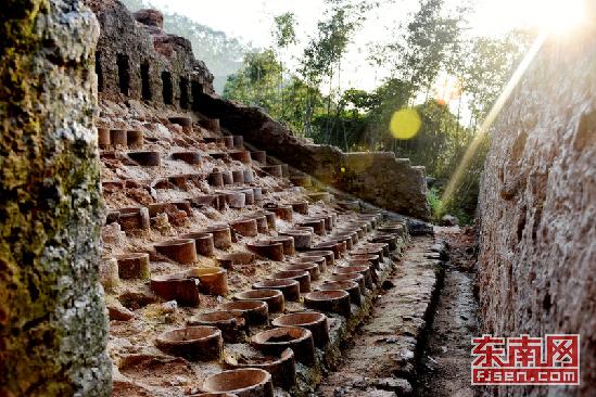 漳州南靖东溪窑瓷器在故宫博物院展出