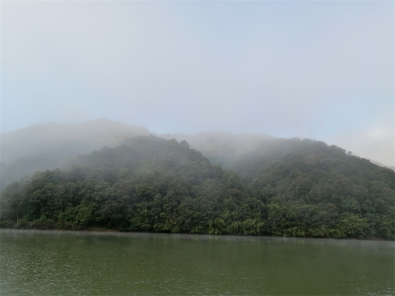 圭田村水岸风景图.jpg