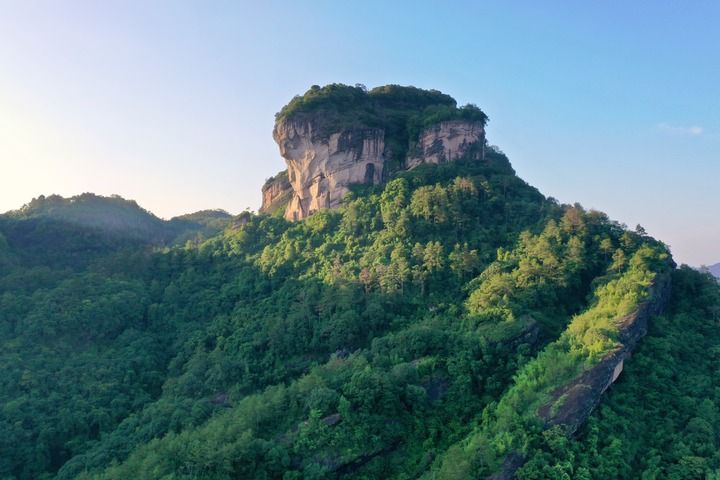 “双遗产”名山在中国——武夷山