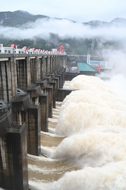 福建水口水电站持续多日开闸泄洪