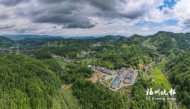 闽侯石坑村“：空心村”蝶变网红村